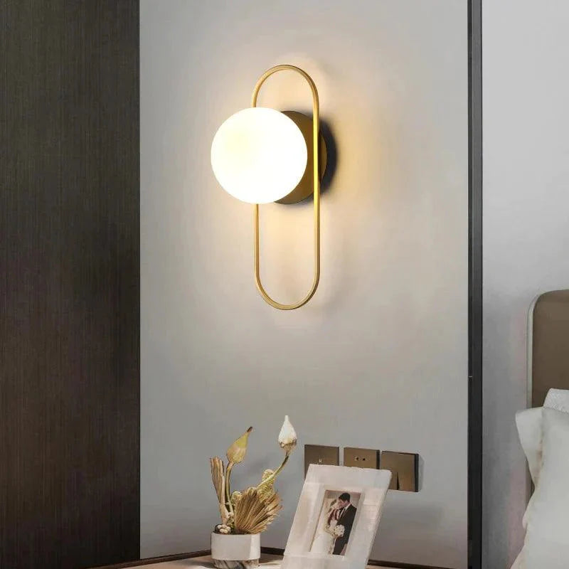 Luminaire Applique Murale finition en métal doré et verre opale – Référence : Émile9275- - Nexa Lights