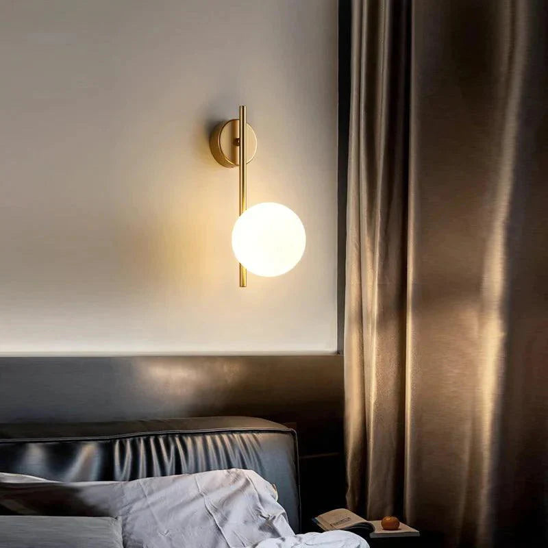 Luminaire Applique Murale finition en métal doré et verre opale – Référence : Émile9275- - Nexa Lights