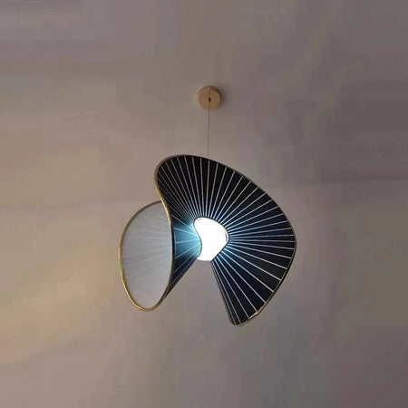 Luminaire Suspension design géométrique noir et or – Référence : Marwen2843- - Nexa Lights