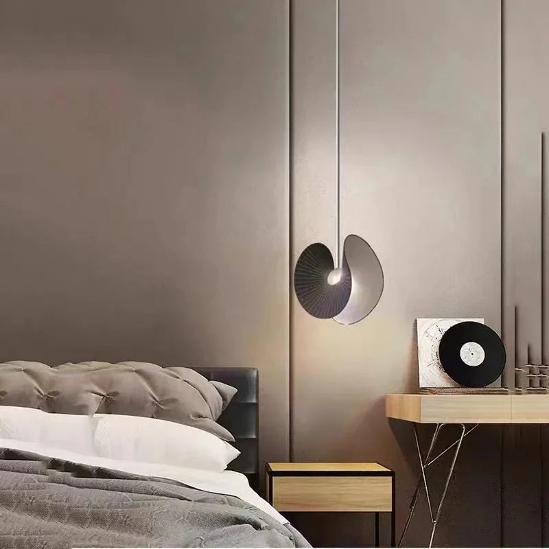Luminaire Suspension design géométrique noir et or – Référence : Marwen2843- - Nexa Lights