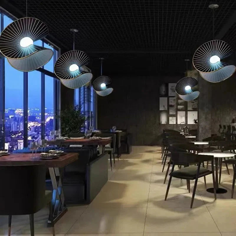 Luminaire Suspension design géométrique noir et or – Référence : Marwen2843- - Nexa Lights