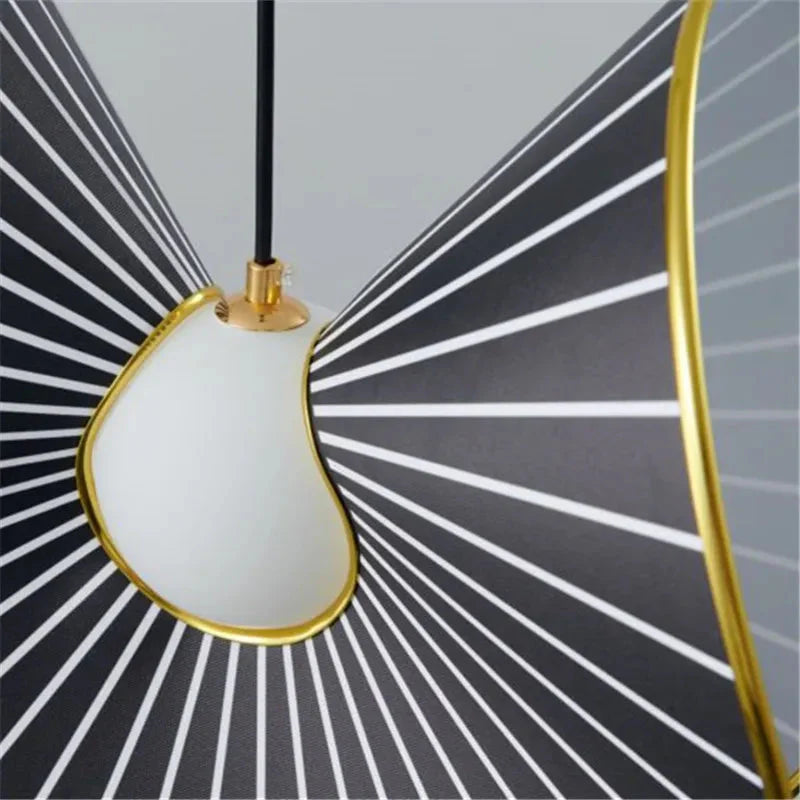 Luminaire Suspension design géométrique noir et or – Référence : Marwen2843- - Nexa Lights