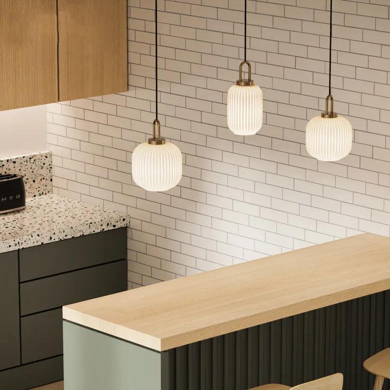 Luminaire Suspension verre strié doré – Référence : Maelis4592-Luminaire Suspendu - Nexa Lights