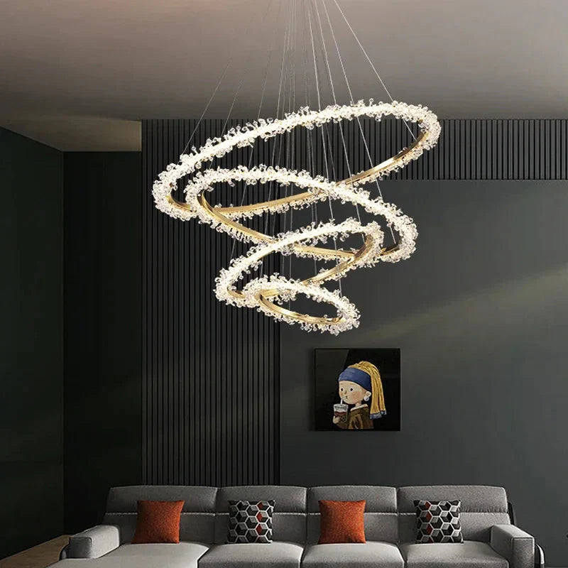 Suspendu Design : Multiples Anneaux Lumineux en Laiton et Cristal-Luminaire Suspendu - Nexa Lights