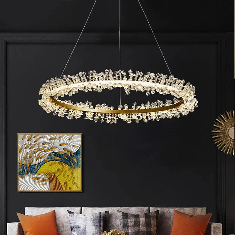 Suspendu Design : Multiples Anneaux Lumineux en Laiton et Cristal-Luminaire Suspendu - Nexa Lights