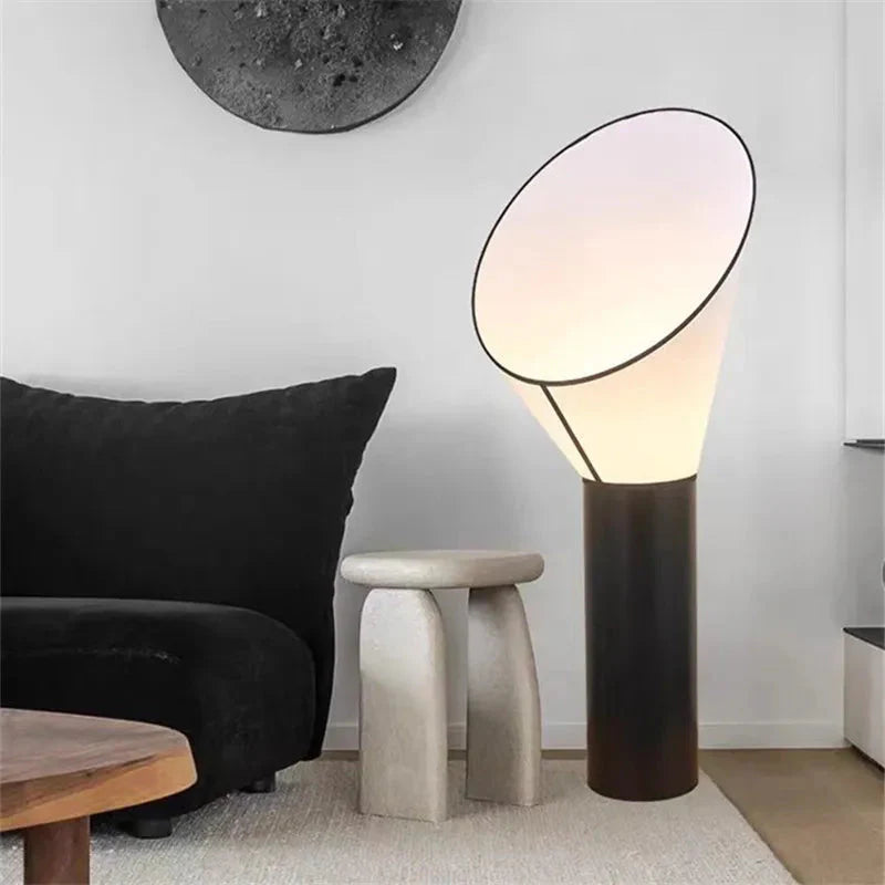 Luminaire Lampadaire design élégant – Référence : Noémi1843-ILLUMEEN.COM