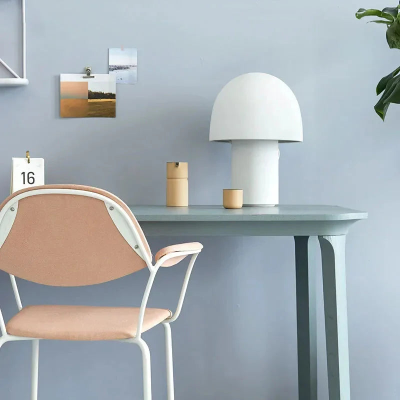 Luminaire Chevet / Bureau design minimaliste – Référence : Léonie4321-ILLUMEEN.COM