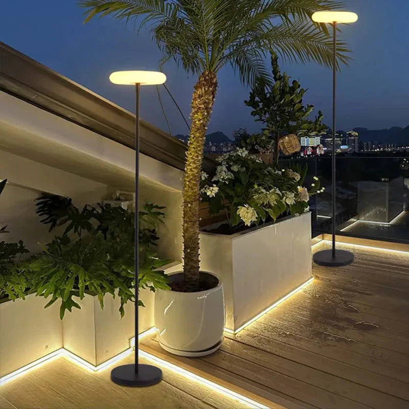 Luminaire Extérieur solaire autonome – Référence : Amélie7423-ILLUMEEN.COM