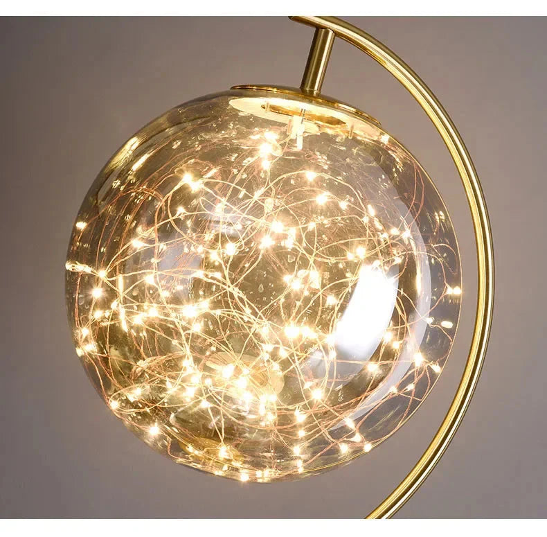 Luminaire Lampadaire design élégant en Verre Noir et Or – Référence : Marceau1873-ILLUMEEN.COM