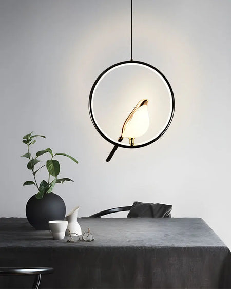 Luminaire Suspension forme organique dorée – Référence : Olinah5623-ILLUMEEN.COM