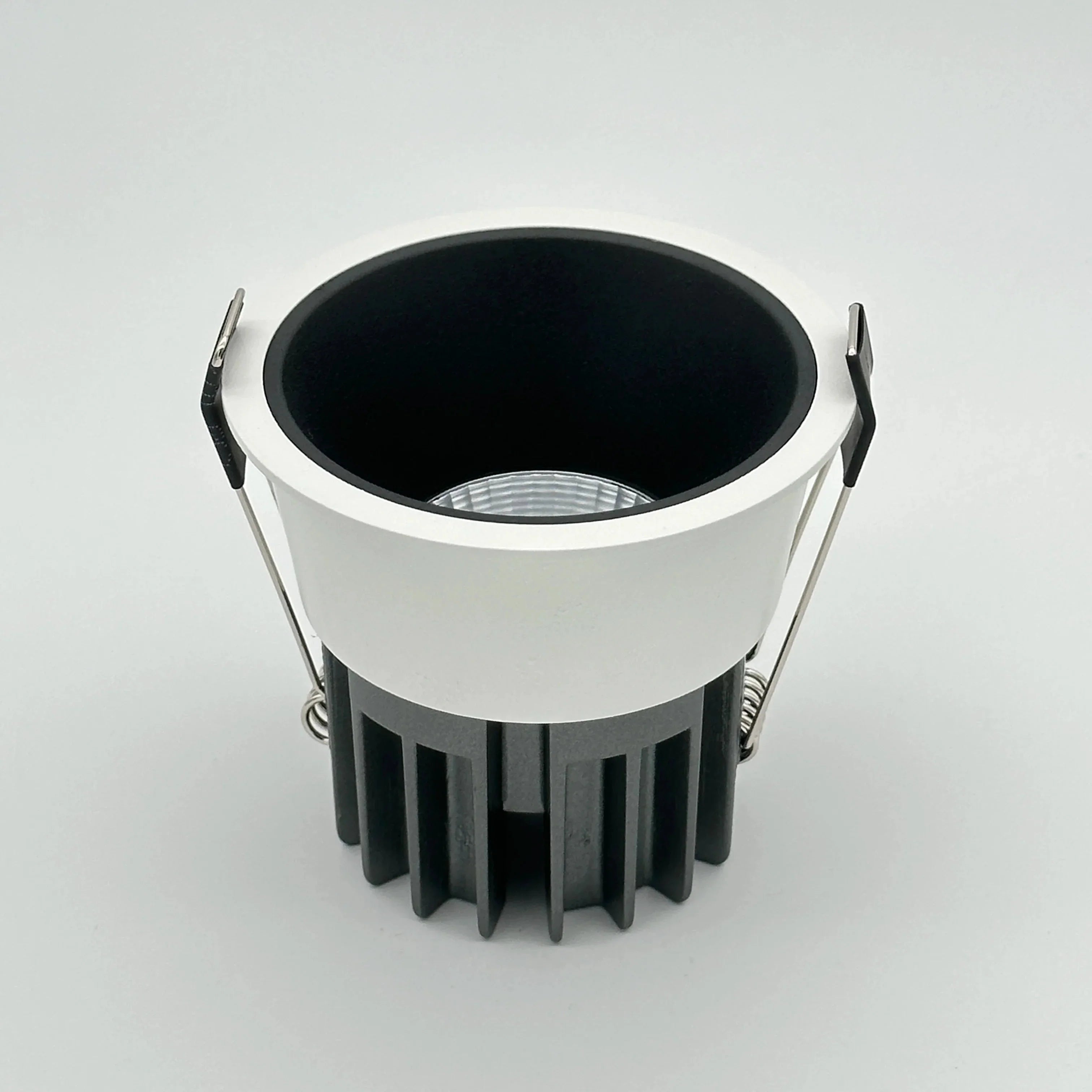 Luminaire Spot finition mate argentée – Référence : Enzo4732-ILLUMEEN.COM