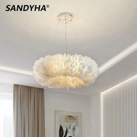 Luminaire Suspension design contemporain en plumes – Référence : Marilou6732-ILLUMEEN.COM
