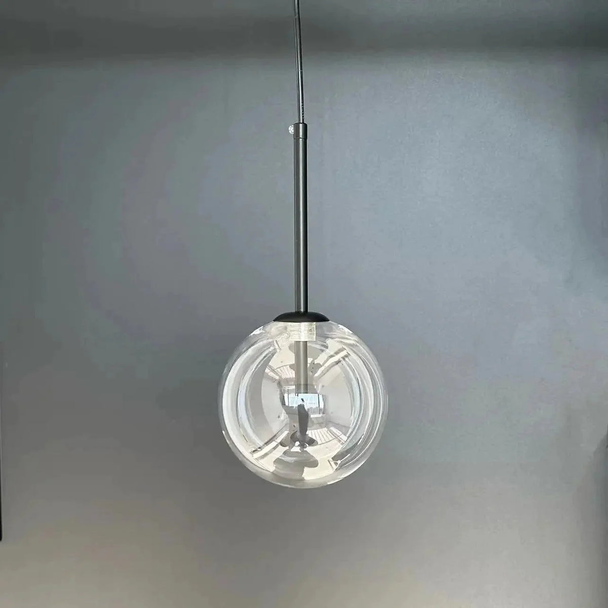Luminaire Suspension verre transparent avec support en laiton – Référence : Marisette4823-ILLUMEEN.COM