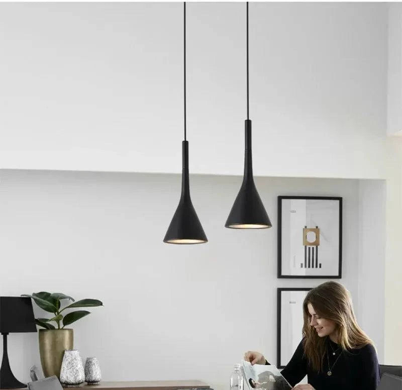 Luminaire Suspension forme organique blanche – Référence : Maréa5623-ILLUMEEN.COM