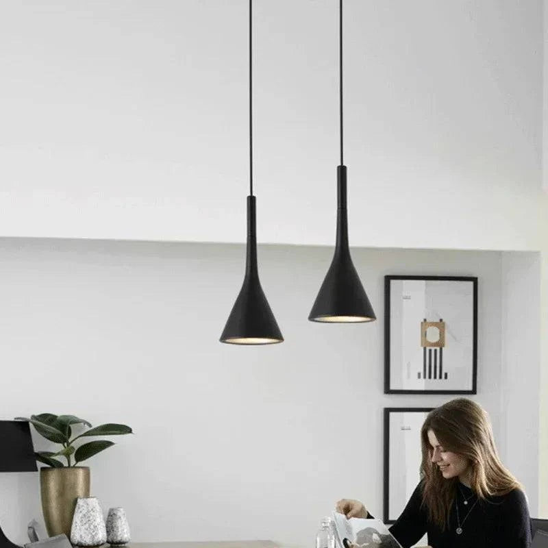 Luminaire Suspension forme organique blanche – Référence : Maréa5623-ILLUMEEN.COM