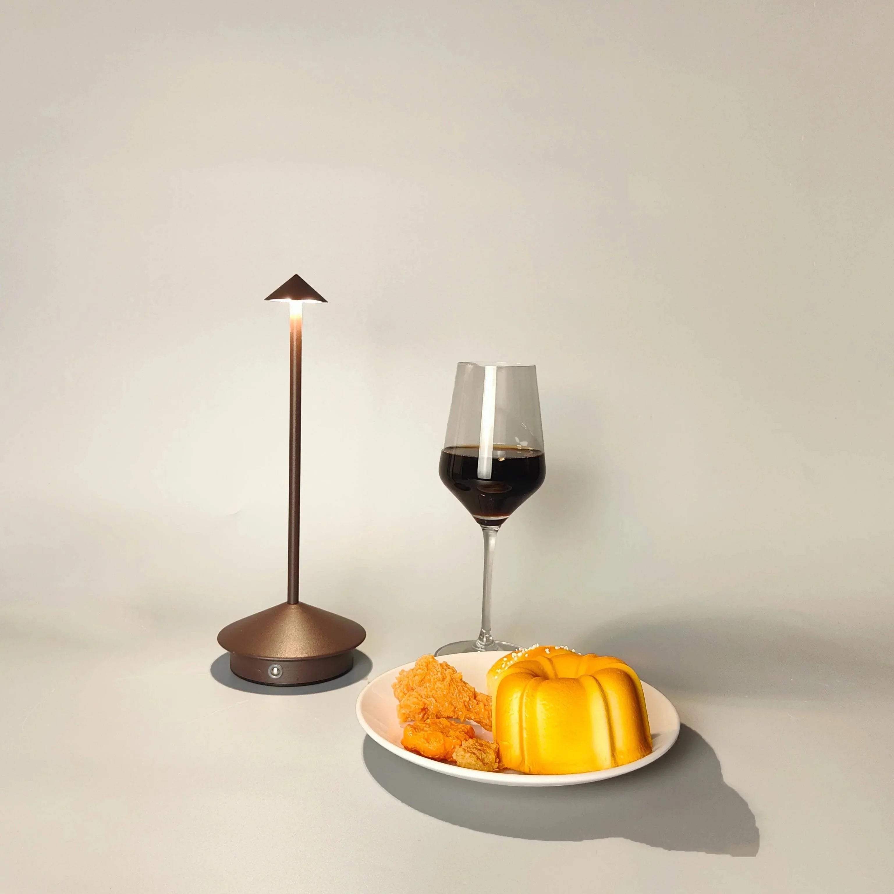 Luminaire Chevet / Bureau design moderne – Référence : Cléo4829-ILLUMEEN.COM