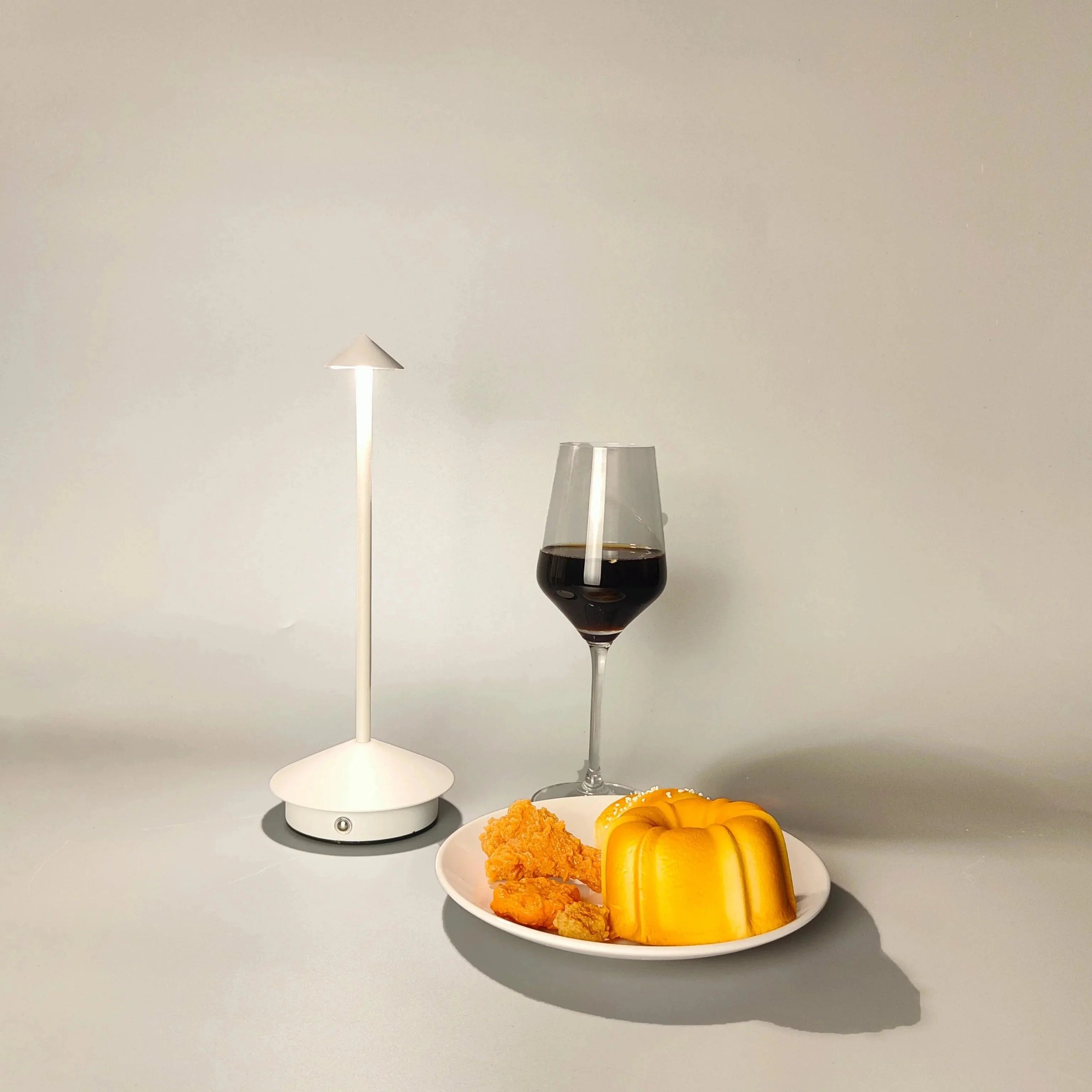 Luminaire Chevet / Bureau design moderne – Référence : Cléo4829-ILLUMEEN.COM